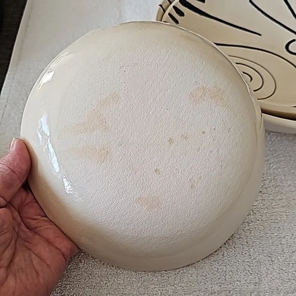 Vintage Set of 4 Bowls - Picture 9 of 12